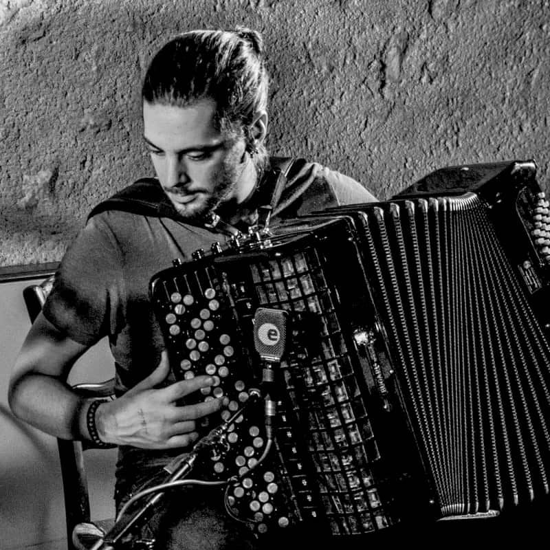 Fabien Villeneuve, Chromatisches Akkordeon, Kurse, Akkordeo. Akkordeonkurs, Spielkurs Torgau